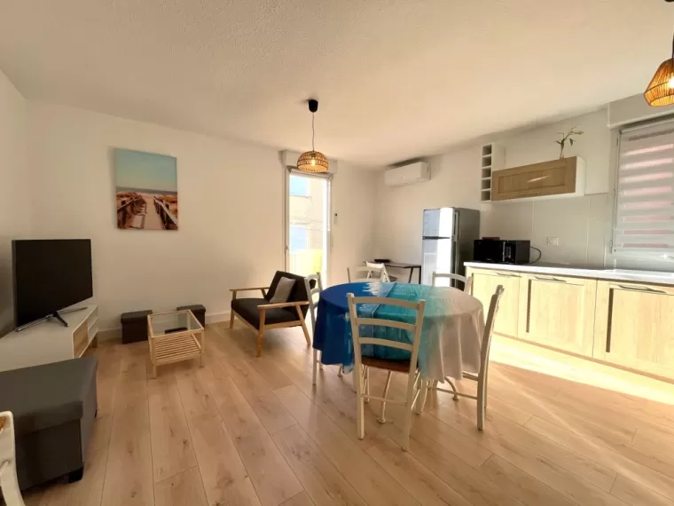 A VENDRE - APPARTEMENT EN PLEIN CENTRE DE VALRAS-PLAGE, Valras, Cimm Immobilier